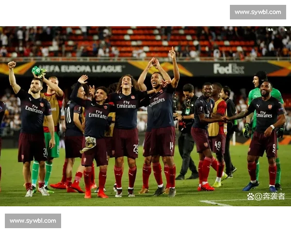 马丁内利点破英超真相：登顶易，守冠难